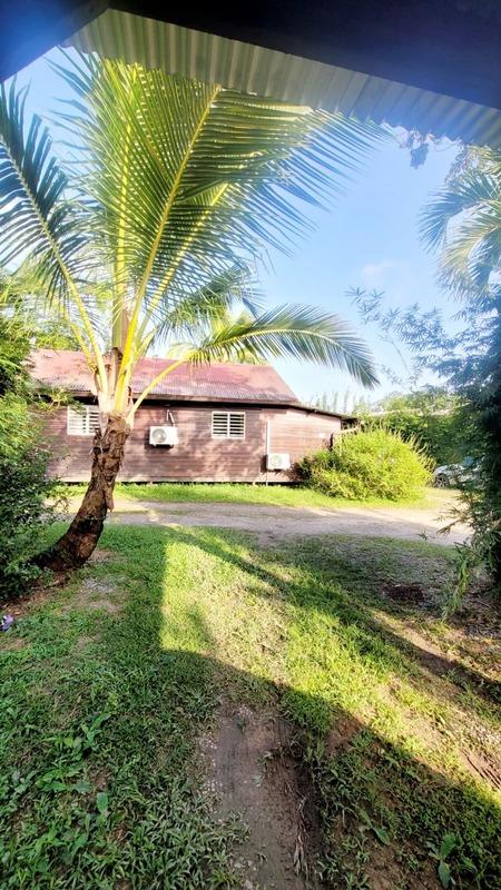 Maison - 137 m² - 5 pièces