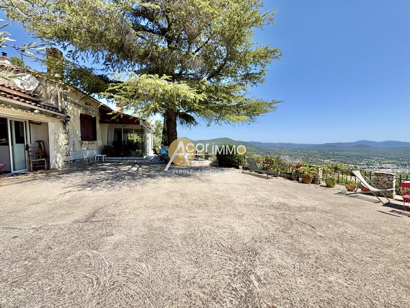 Maison - 98 m² - 4 pièces