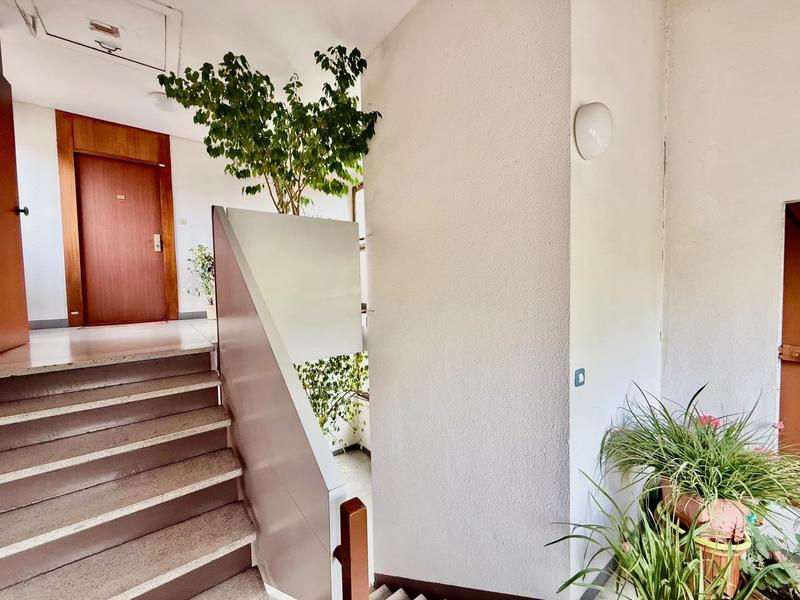 Appartement - 93 m² - 5 pièces