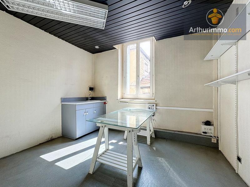 Bureau - 117 m² - 7 pièces