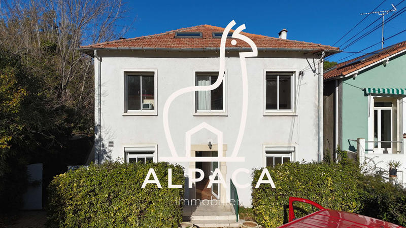 Maison - 185 m² - 10 pièces