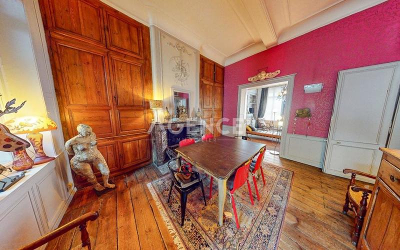 Maison - 294 m² - 7 pièces