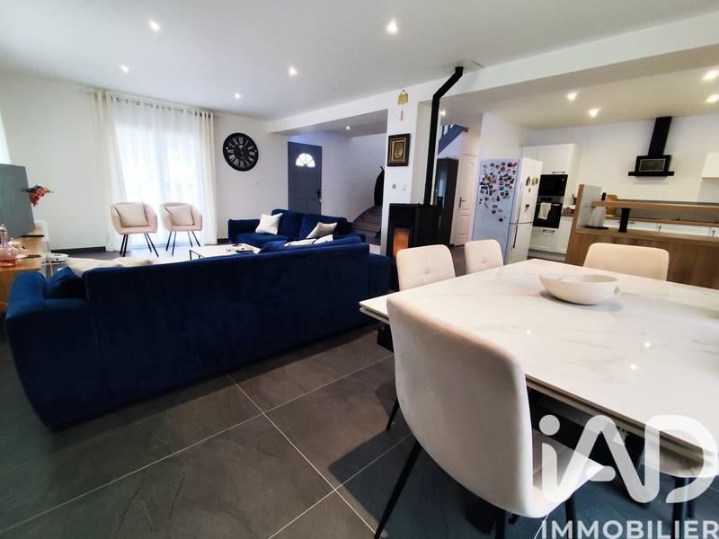 Maison - 151 m² - 6 pièces