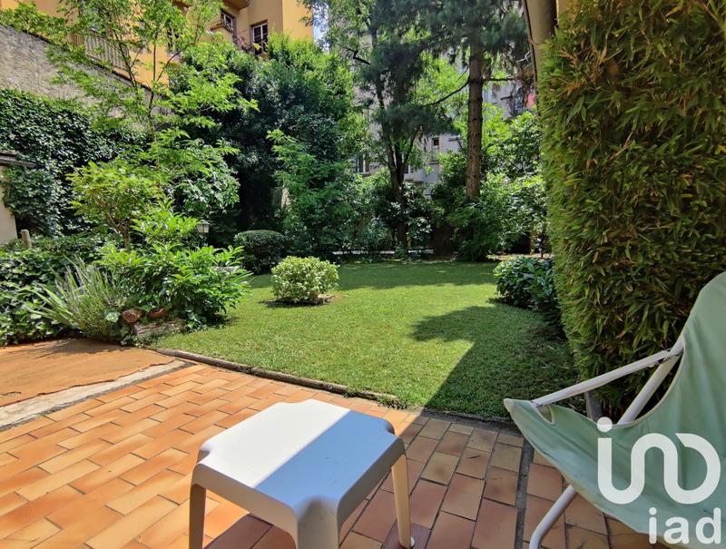 Maison - 186 m² - 8 pièces