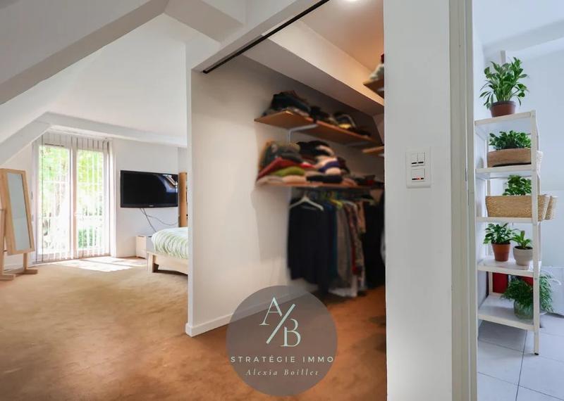 Maison en pierre - 240 m² - 7 pièces