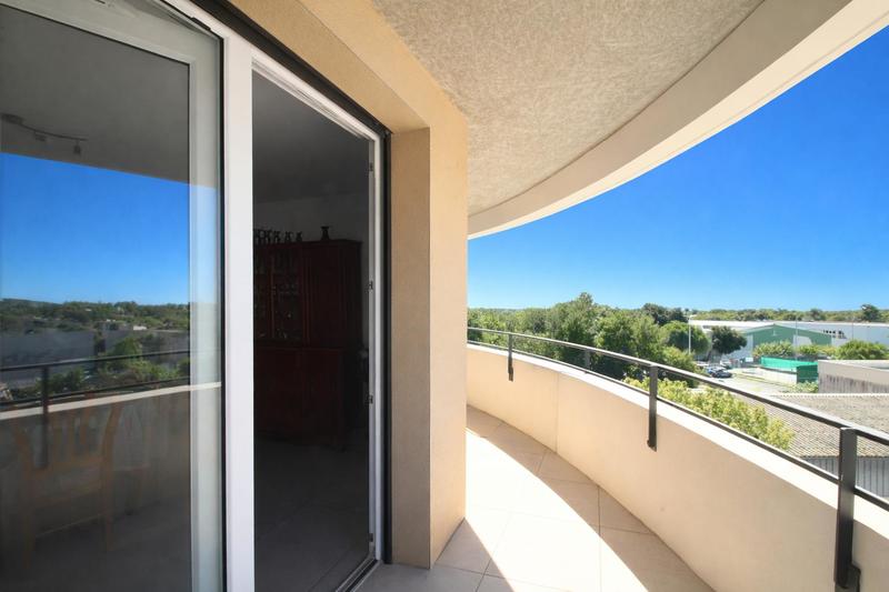 Appartement - 80 m² - 3 pièces