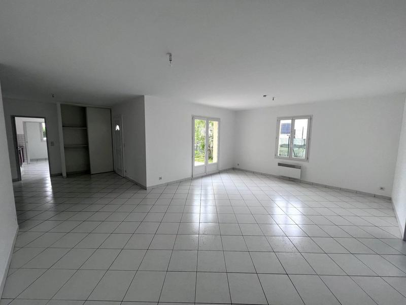 Maison - 122 m² - 5 pièces