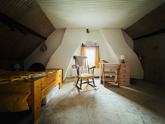 Maison - 166 m² - 8 pièces