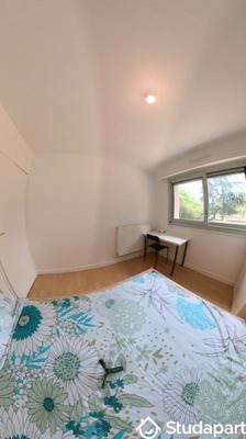 Chambre - 10 m² - 1 pièce