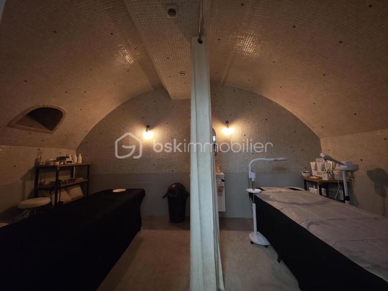 Bureau - 90 m² - 5 pièces