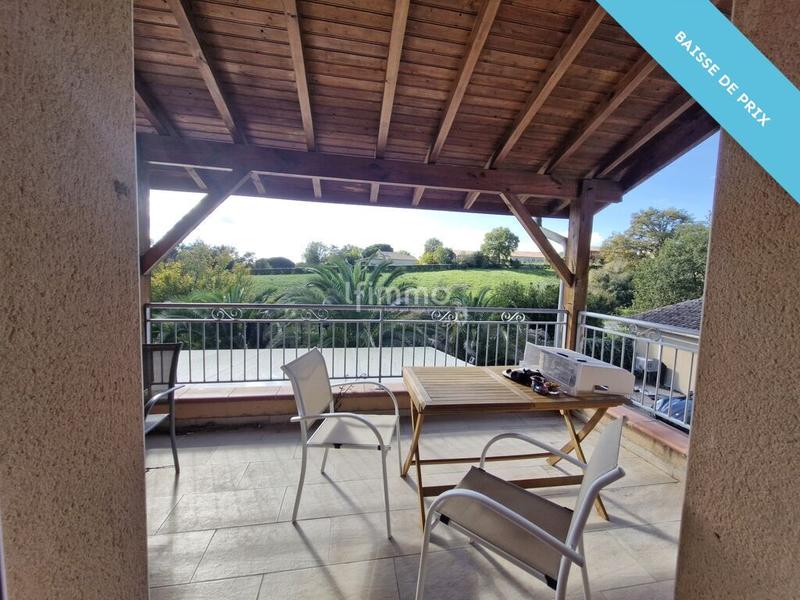 Maison - 280 m² - 10 pièces