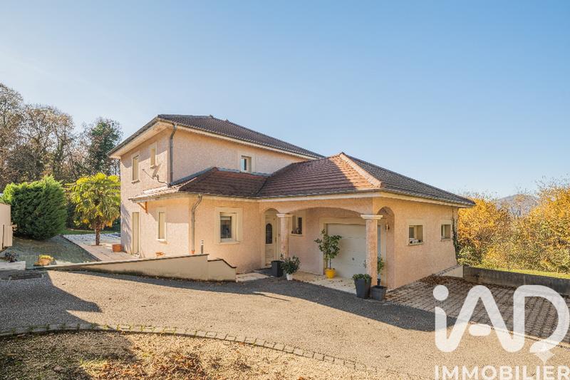 Maison - 134 m² - 3 pièces