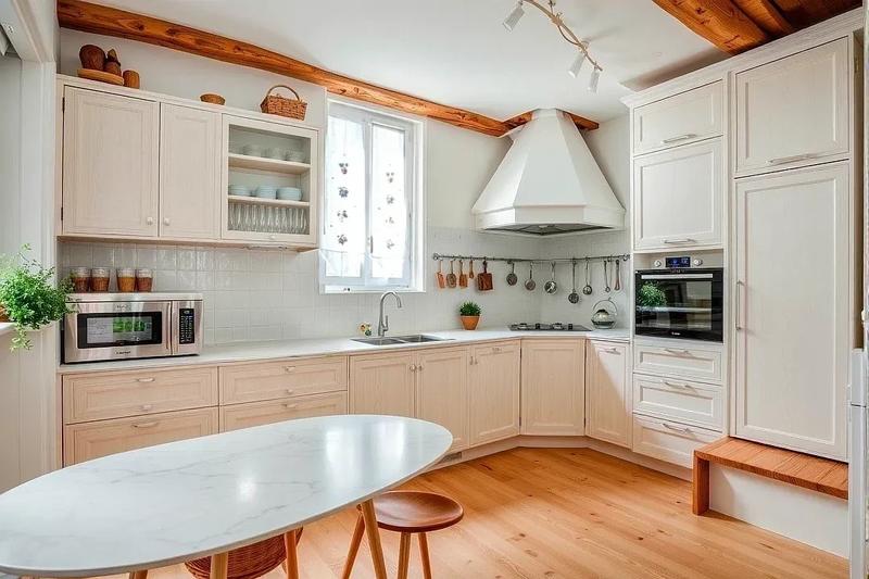 Maison ancienne - 206 m² - 7 pièces