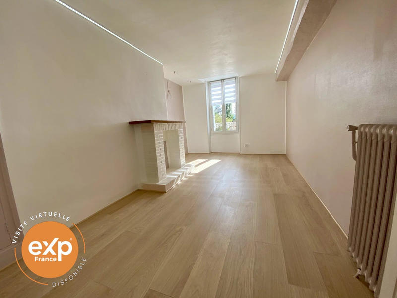 Maison traditionnelle - 155 m² - 8 pièces