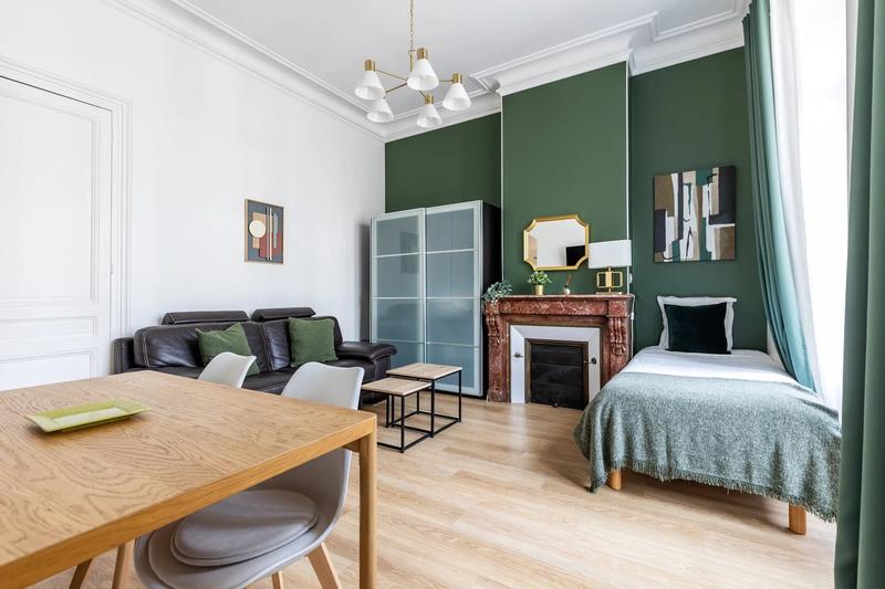 Maison contemporaine - 265 m² - 8 pièces