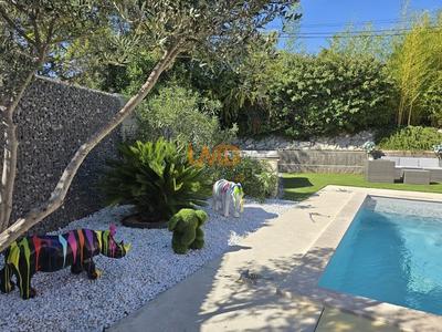 Maison - 106 m² - 5 pièces