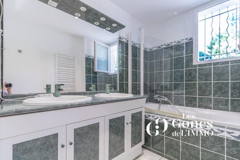 Maison - 135 m² - 5 pièces