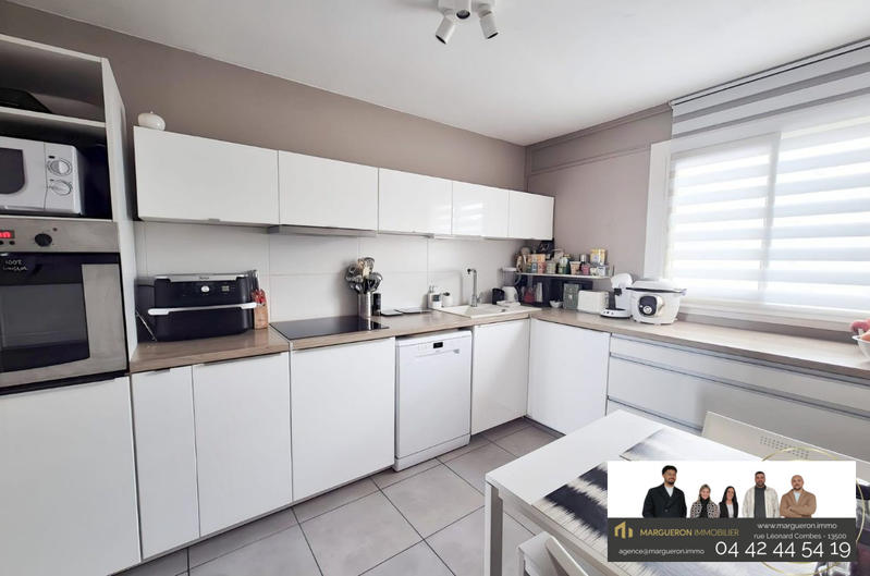 Appartement - 82 m² - 4 pièces