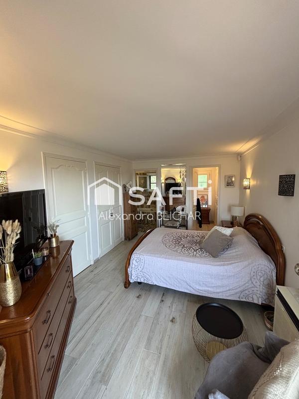 Maison - 171 m² - 6 pièces