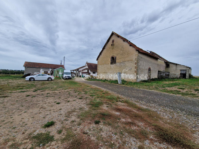 Maison - 198 m² - 8 pièces