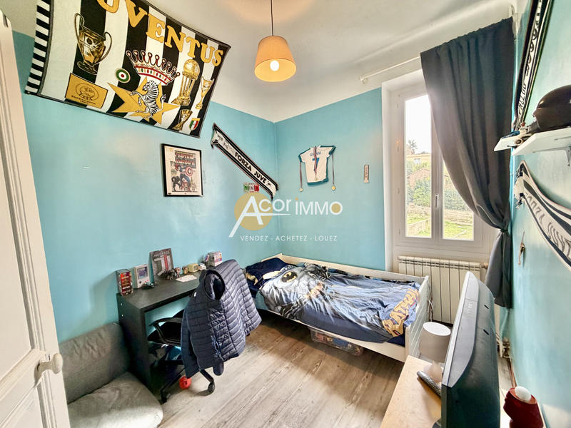 Maison - 172 m² - 8 pièces