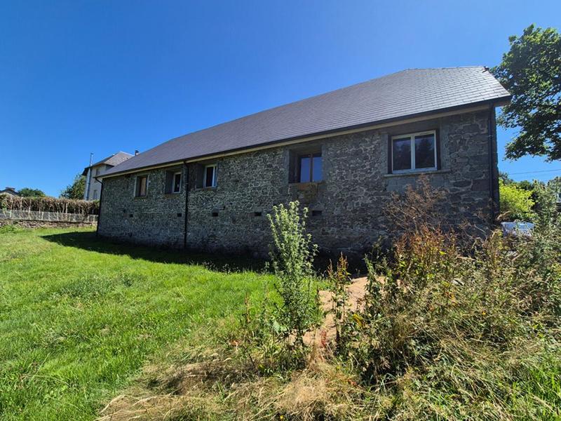 Maison de village - 204 m² - 1 pièce