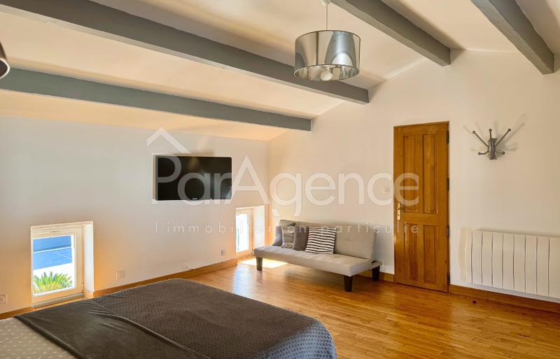 Maison - 189 m² - 6 pièces