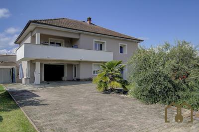 Maison - 152 m² - 6 pièces