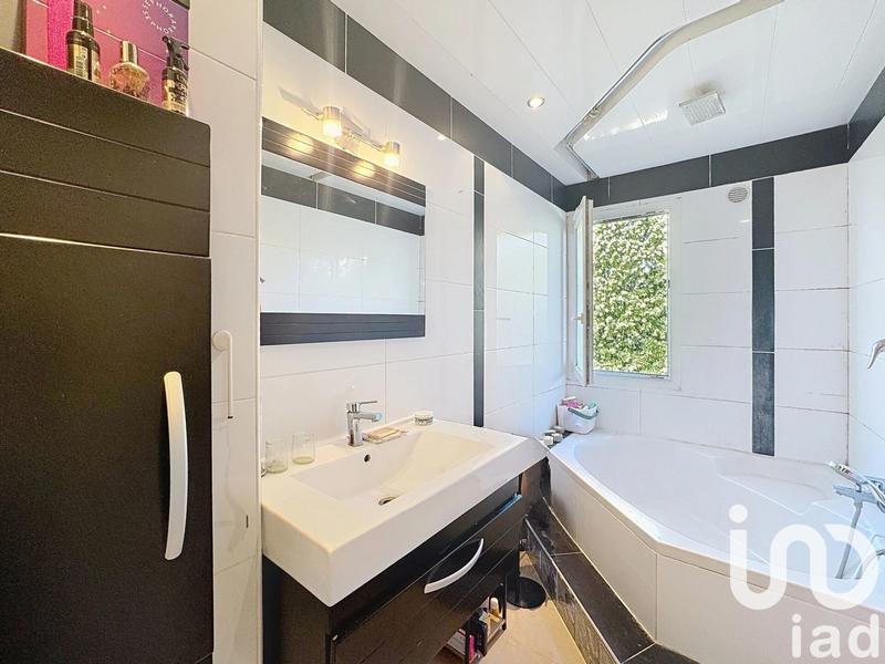 Appartement - 79 m² - 5 pièces