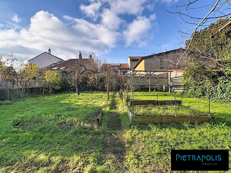 Maison traditionnelle - 123 m² - 6 pièces