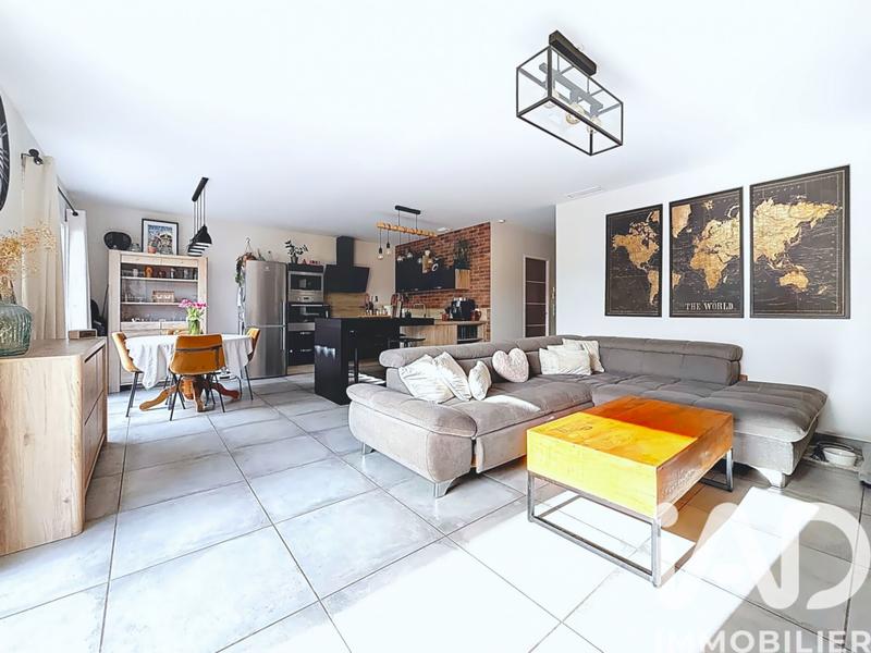 Maison - 94 m² - 4 pièces