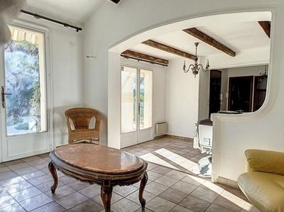 Maison - 96 m² - 5 pièces