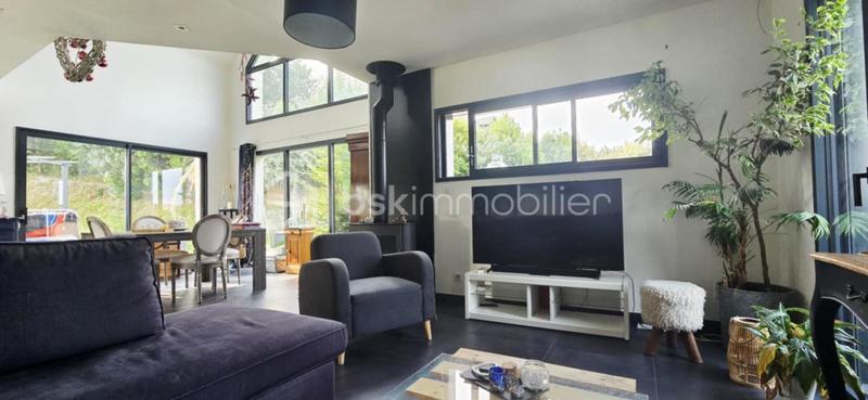 Maison - 165 m² - 6 pièces