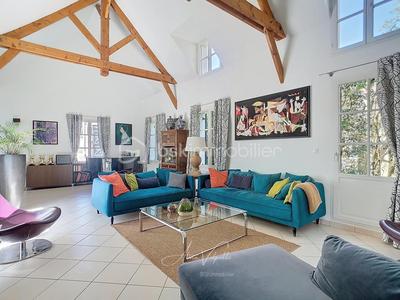 Maison - 170 m² - 7 pièces