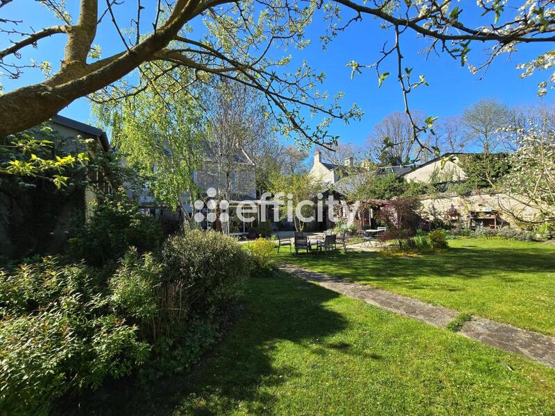 Demeure - 186 m² - 7 pièces