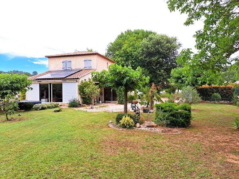 Maison - 145 m² - 5 pièces