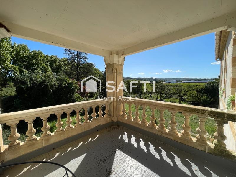 Maison de maîtres - 331 m² - 12 pièces