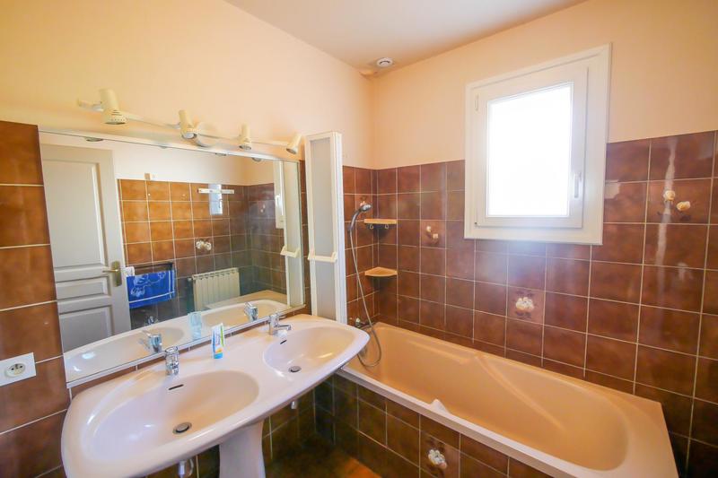 Maison - 145 m² - 6 pièces