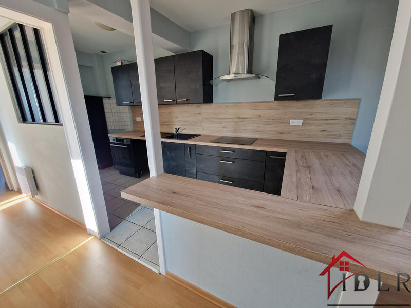Duplex - 93 m² - 4 pièces
