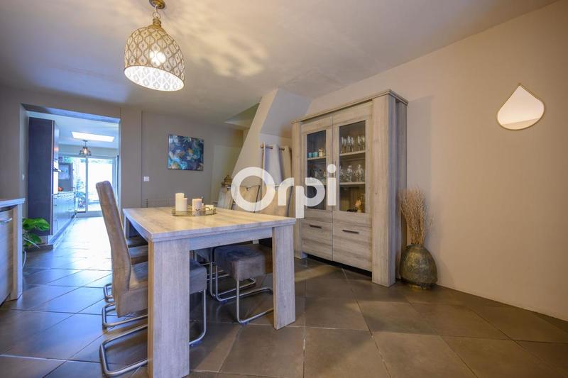 Maison - 95 m² - 5 pièces