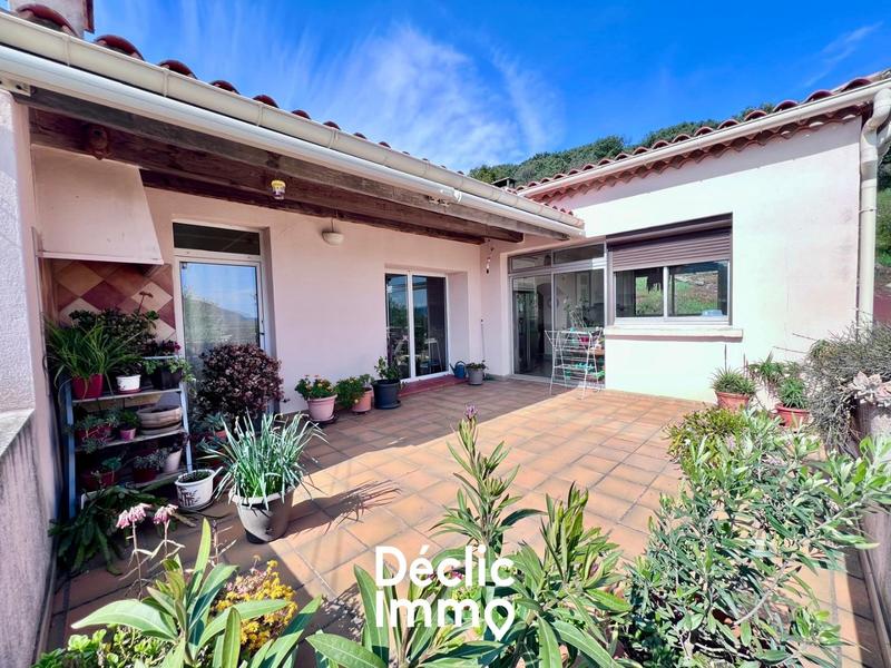 Maison - 211 m² - 6 pièces