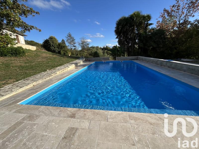 Maison - 181 m² - 5 pièces