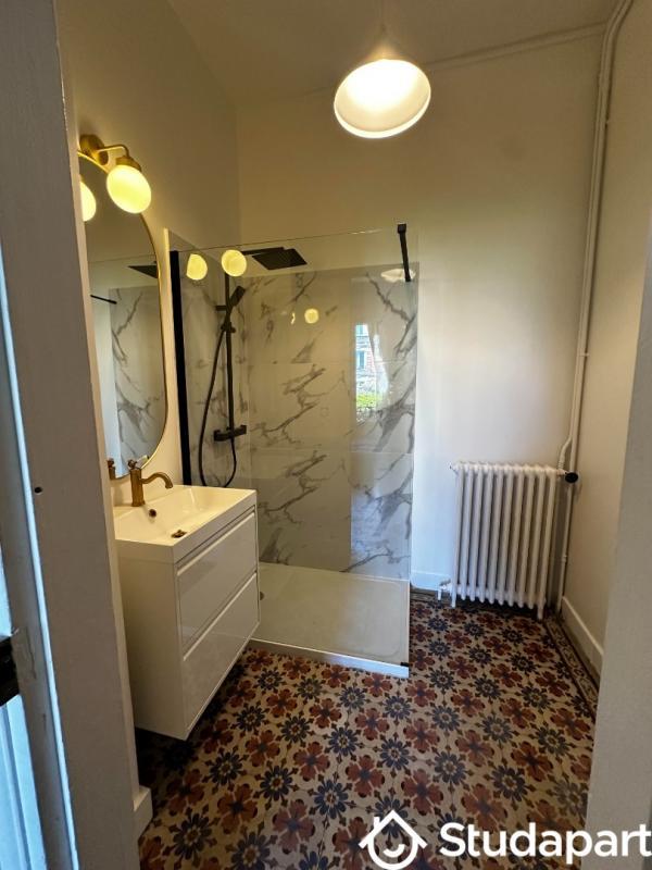 Chambre - 14 m² - 1 pièce