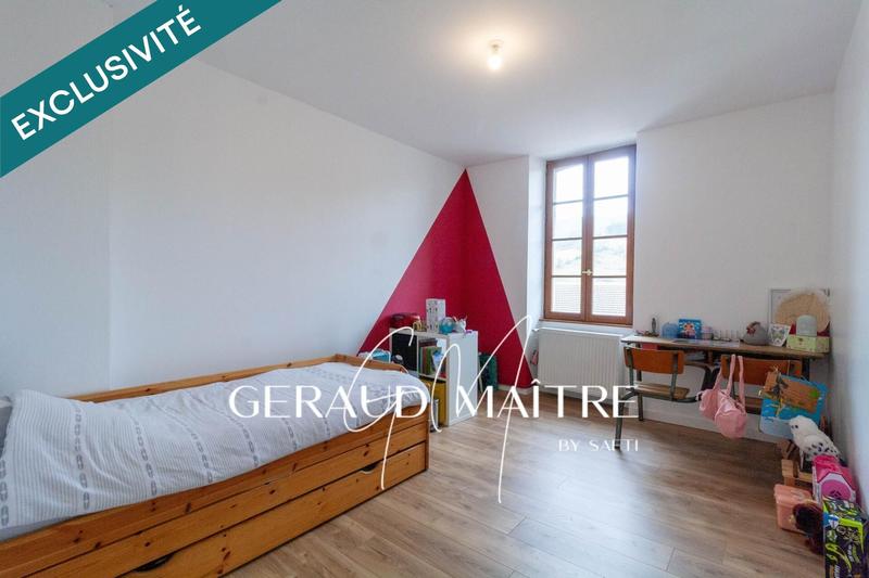 Maison - 242 m² - 10 pièces