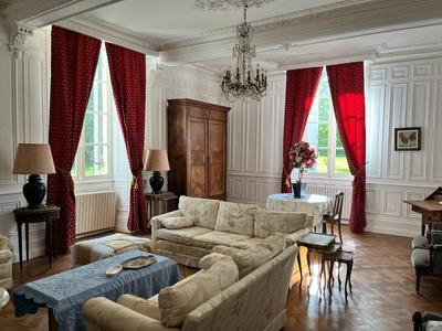 Propriété - 600 m² - 13 pièces