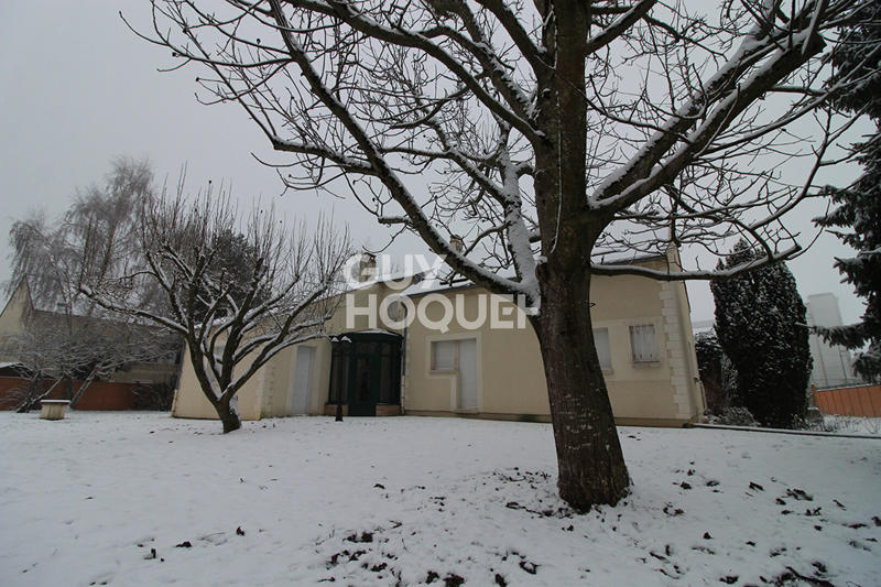 Maison - 175 m² - 8 pièces