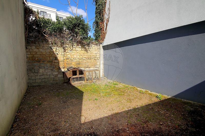 Local commercial - 322 m² - 4 pièces