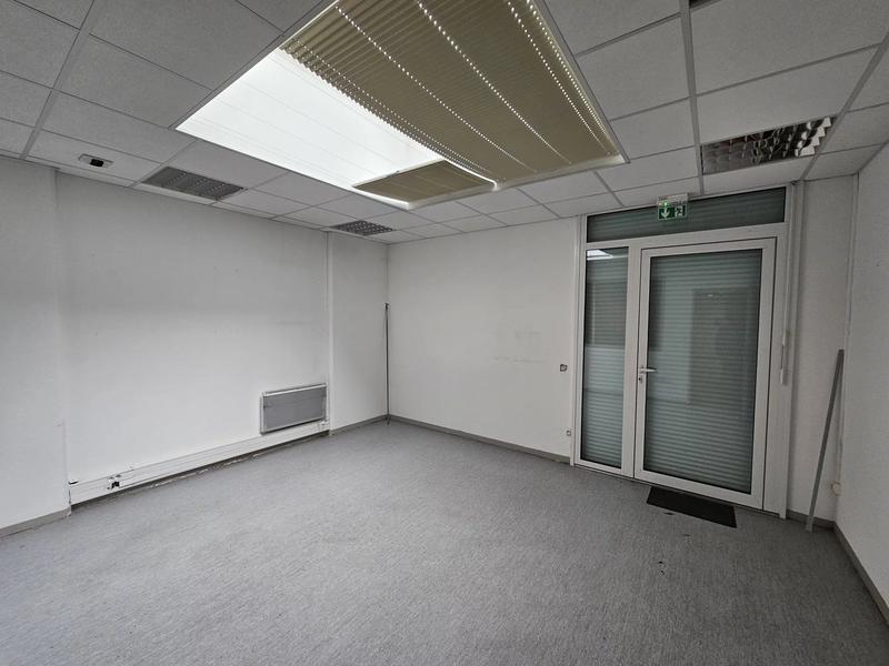 Bureau - 478 m² - 8 pièces