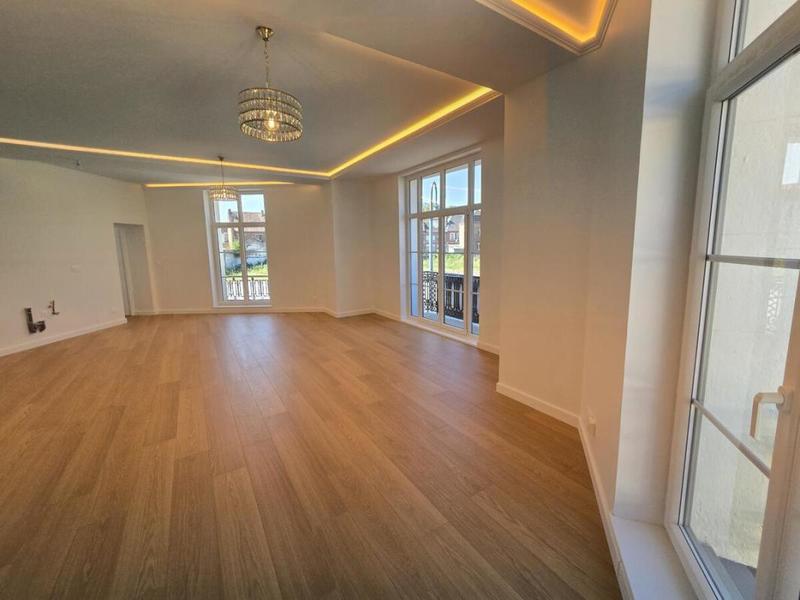 Appartement - 106 m² - 4 pièces