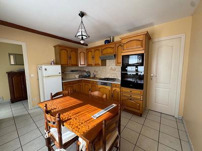 Maison - 95 m² - 5 pièces